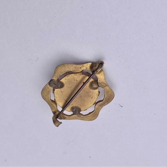 Ancient Style Pink Plastic Soldier Cameo Brass Round Brooch - Picture 3 of 11